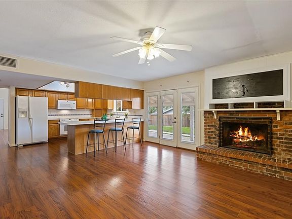 4th image of 1814 Post Oak Ln