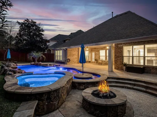 310 Arbor Trail Lane, Conroe, TX 77384