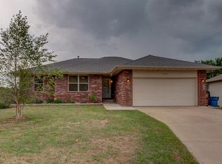 3307 S Valley View Dr, Springfield, MO 65807
