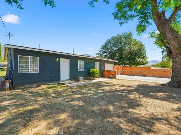 868 W 48th St, San Bernardino, CA 92407