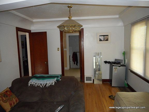 4th image of 1243 N Madison St