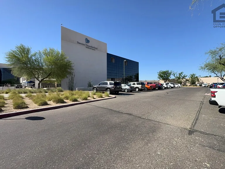 7202 W Corrine Dr — Photo 48