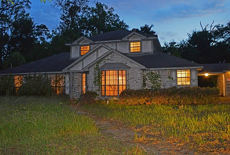 1st image of 26611 S Creek Dr