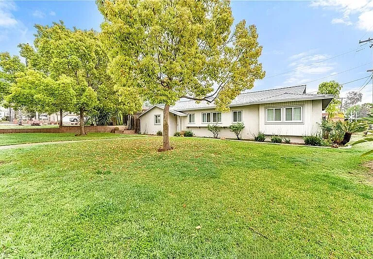 116 E Campus View Dr — Photo 15