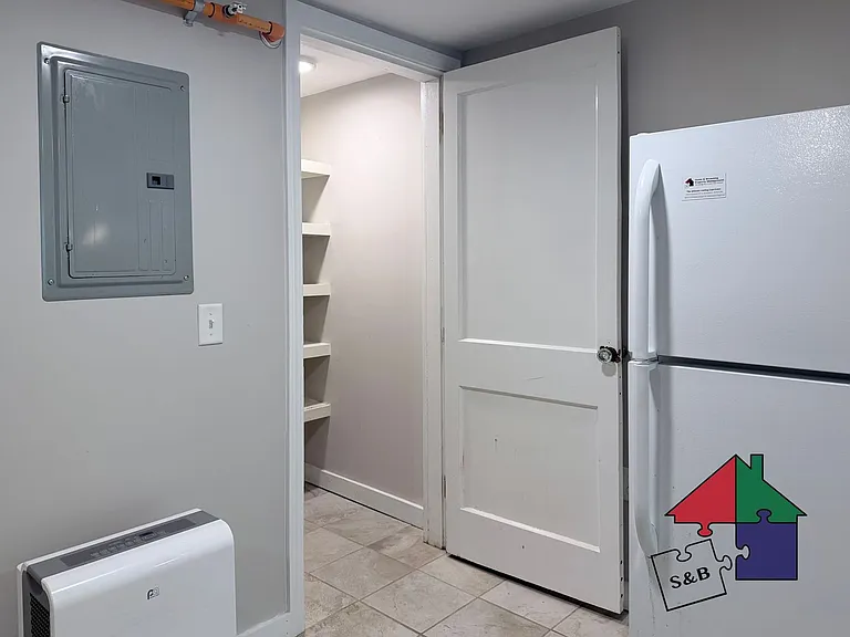 110 Northfield St — Photo 4