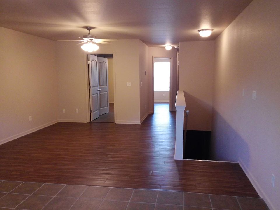 55 Plumeria St Camdenton MO Zillow Apartments for Rent in Camdenton