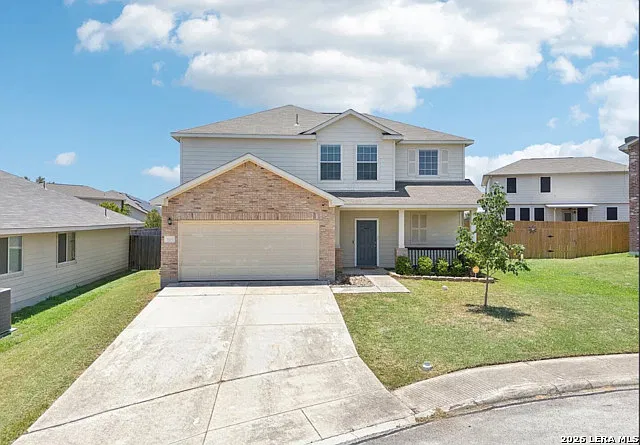3 bed, 2.5 bath, 1916 sqft, $1,950 — Photo 2