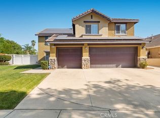 321 Adirondack Dr, Corona, CA 92881