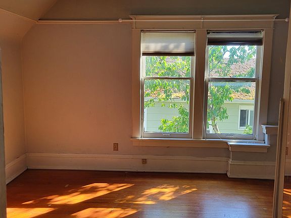 4th image of 5251 12th Ave NE Unit A