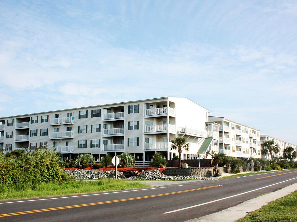 1st image of 105 SE 58th Street #1102
