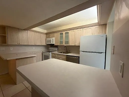 917 NE 16th Ave #1 — Photo 9