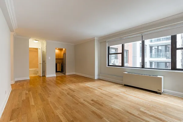 Rented by Stonehenge NYC LLC | media 2