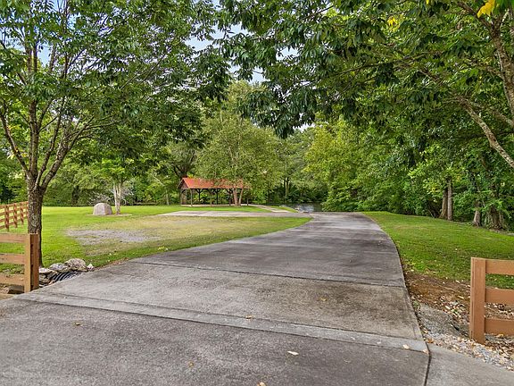 179th image of 1020 Thomas Rd