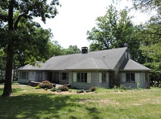 337 Summit Dr, Buck Hill Falls, PA 18323