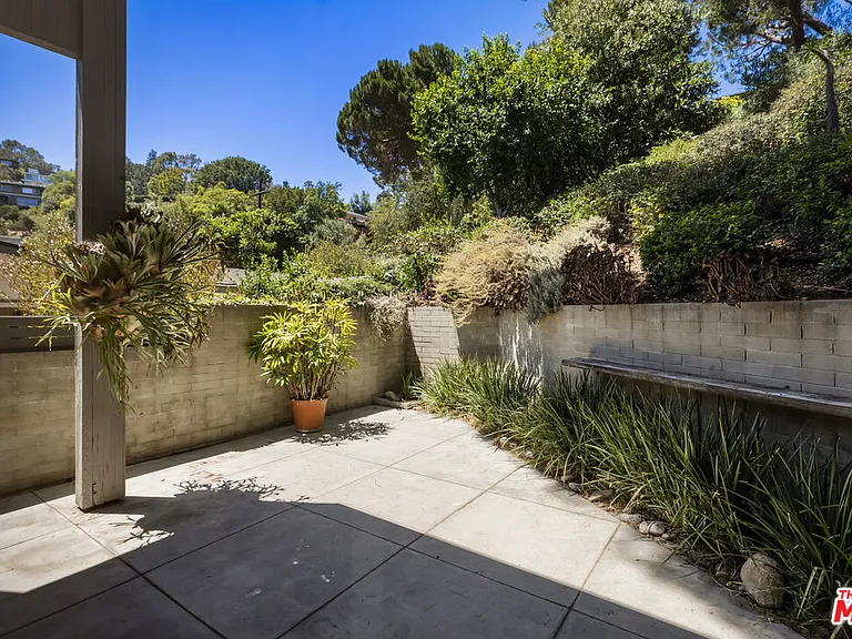 3035 Windsor Ave — Photo 58