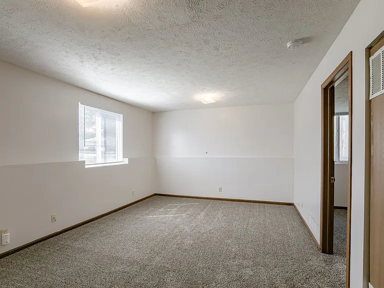 2941 NW 8th St — Photo 21