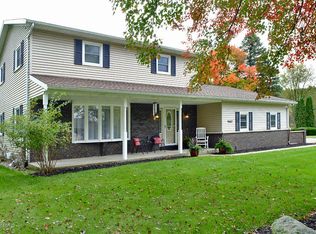 9607 Oakview Dr, Portage, MI 49024