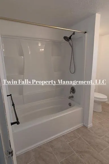 3073 Vickie Ln — Photo 17