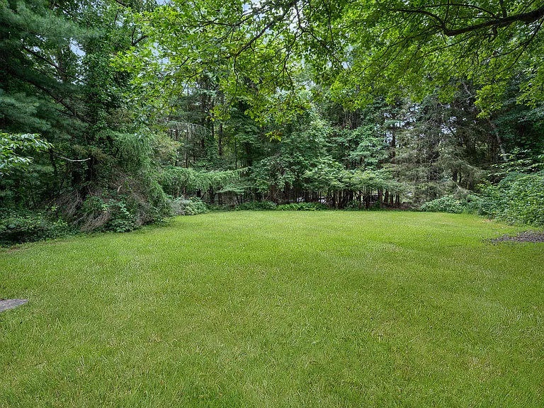 1515 South Rd — Photo 21