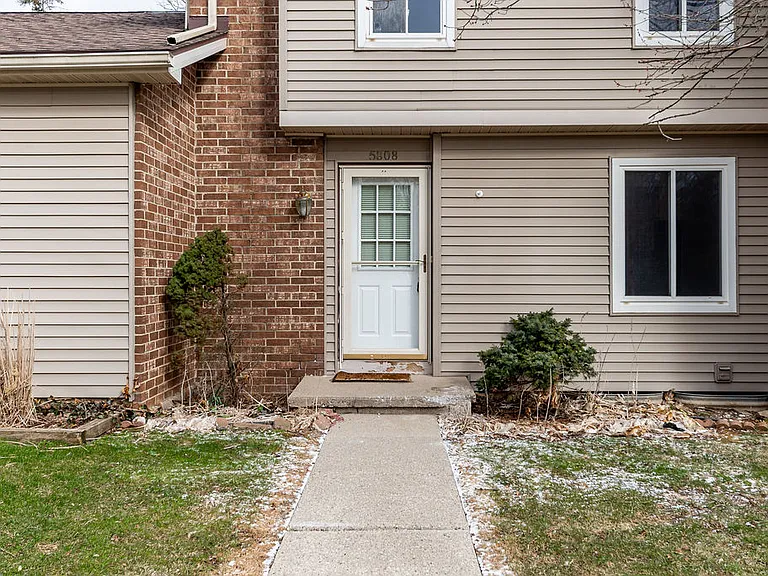 5808 Okemos Rd — Photo 1