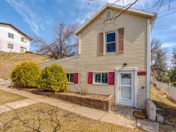 505 S 10th St, Bismarck, ND 58504