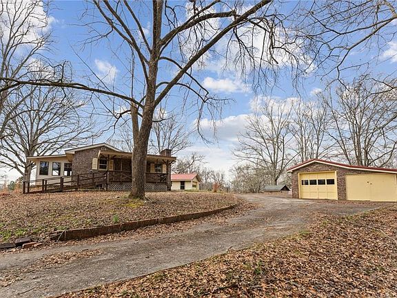 2nd image of 5825 Vaughn Rd