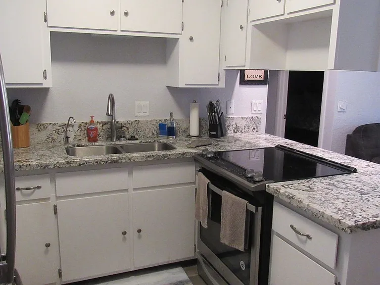 276 Lake Havasu Ave S #B24 — Photo 2