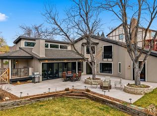 2432 W Arapahoe Ct, Littleton, CO 80120