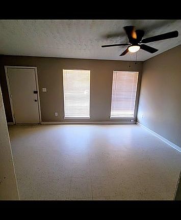 3rd image of 225 William McKinley Cir