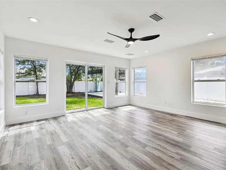 4461 Shore Acres Blvd NE — Photo 13