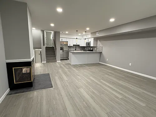 215 Stony Way Photo 1