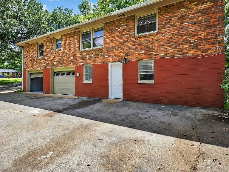 246 Bonnabrook Dr — Photo 46