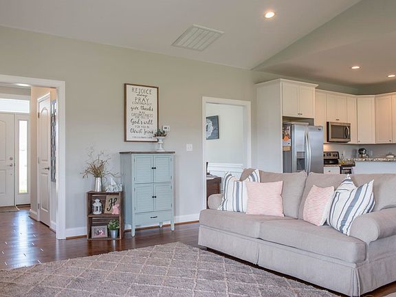 3rd image of 10060 Dalmatian Dr