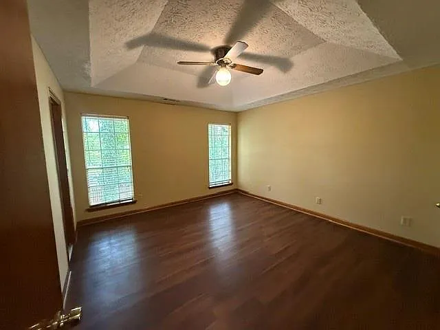 8351 Post Oak Ct — Photo 11