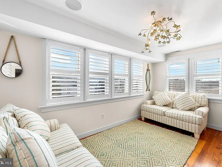 41 N Atlantic Ave — Photo 45