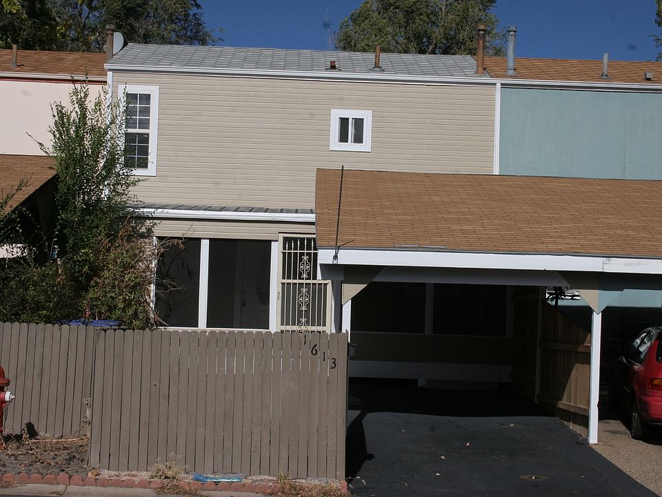 2nd image of 1613 Longbow Ct