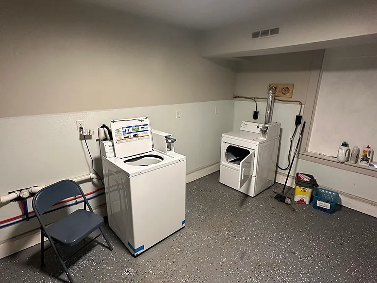 601 Olive Ln #3R — Photo 7