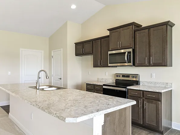 137 SW De Gouvea Terrace, Port St Lucie, FL 34984