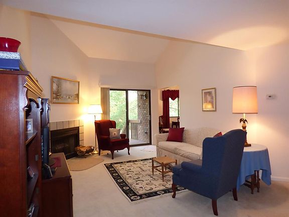 2nd image of 254 Centerbury Ct