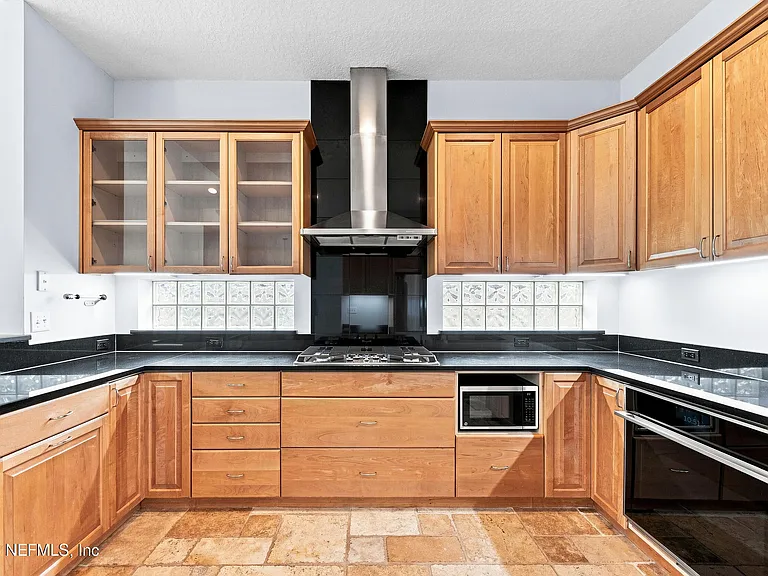 38 Tallwood Rd — Photo 14
