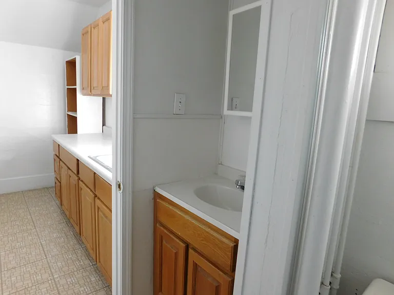 335 NE Kamiaken St #C2 — Photo 7