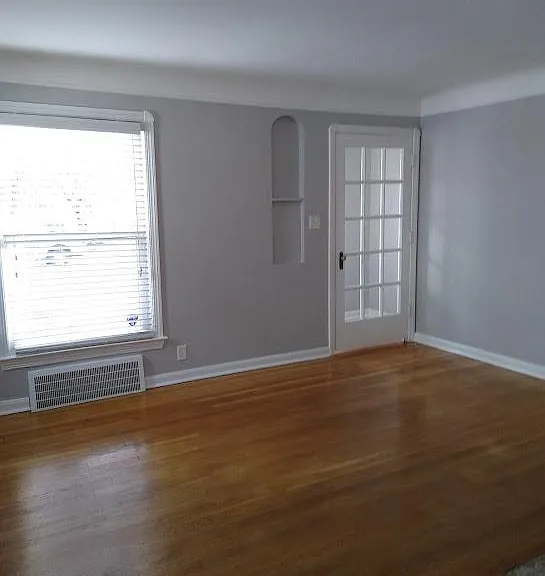 430 Kenilworth Rd — Photo 3