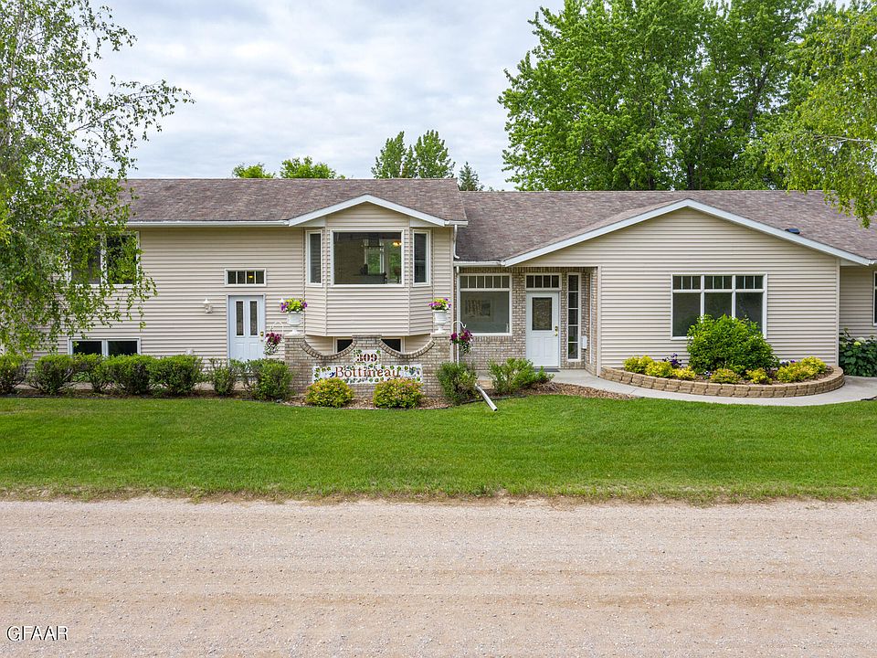 1st image of 309 Bottineau Ave NW
