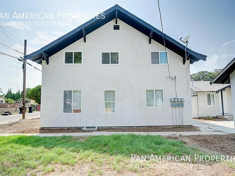 424 E Truslow Ave #15 — Photo 17