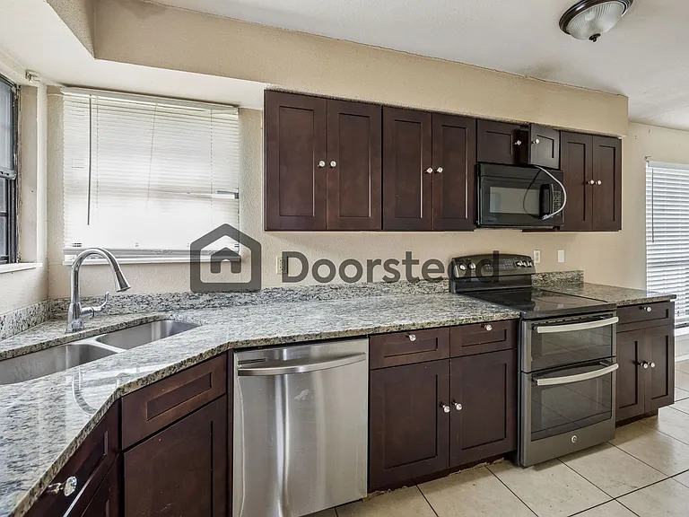 2803 Scottsbluff Dr — Photo 13