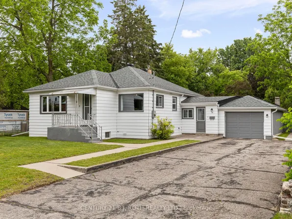 52 Marcus St, Barrie, ON L4N 3L8