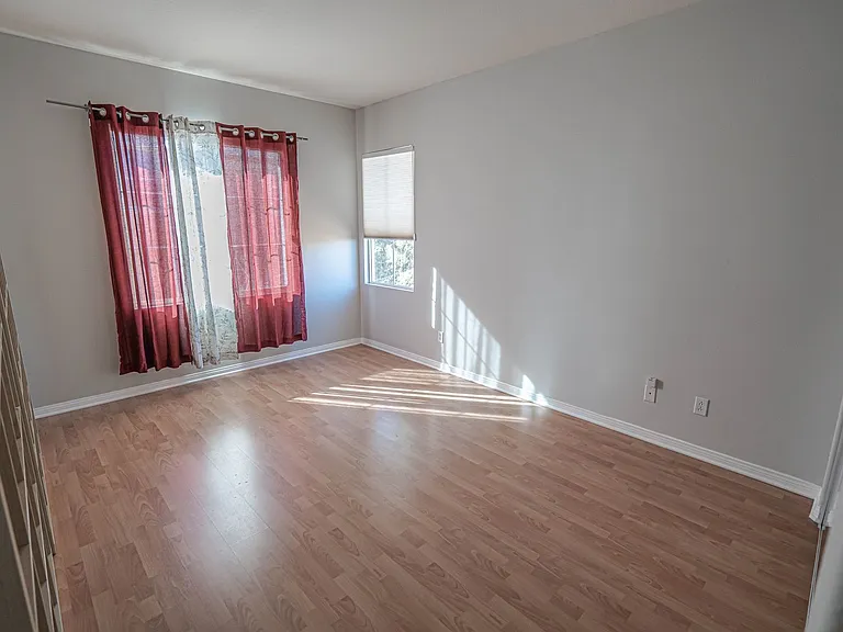 41032 Woodshire Dr — Photo 25