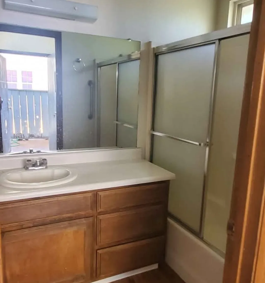 Studio, 365 sqft, $895 — Photo 3
