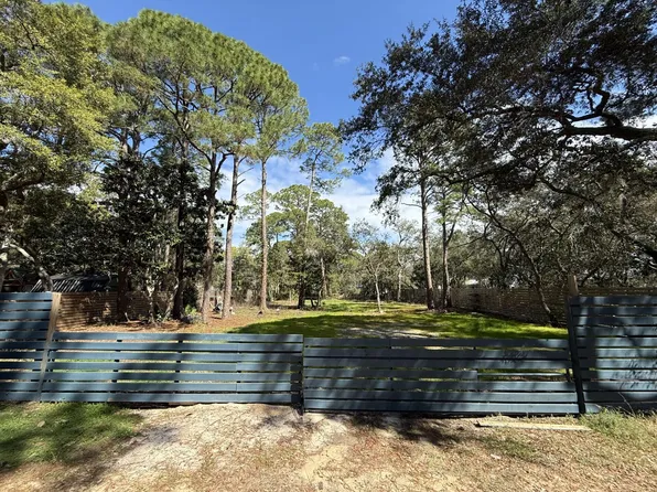 172 E Harborview Rd, Santa Rosa Beach, FL 32459