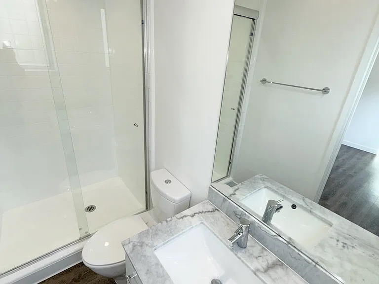Beverly Hills apartment — Photo 10